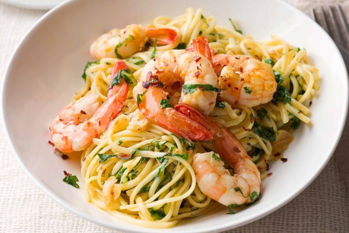 Prawn linguine with garlic & chilli |